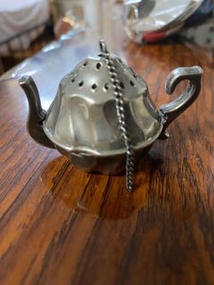 Vintage Teapot Indian Arabic Embossed 4” plus Teapot Shape Trivet Stand Style Infuser with chain