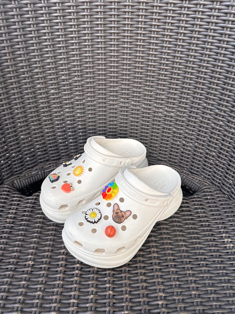 Fur best sale white crocs