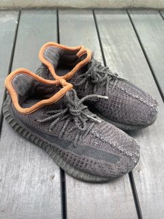 Yeezy boost 350 2025 v2 zebra kids
