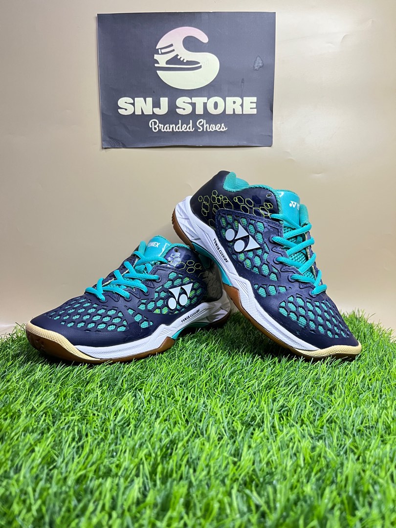 Yonex SHB 03 EX Second Fesyen Wanita Sepatu di Carousell