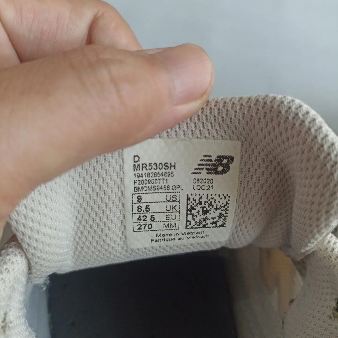 42.5 NEW BALANCE 530 IVORY SEPATU NEW BALANCE A2 18 SECOND THRIFT BEKAS PRELOVED USED SAD5RowyNZ Fesyen Pria Sepatu Sneakers di Carousell