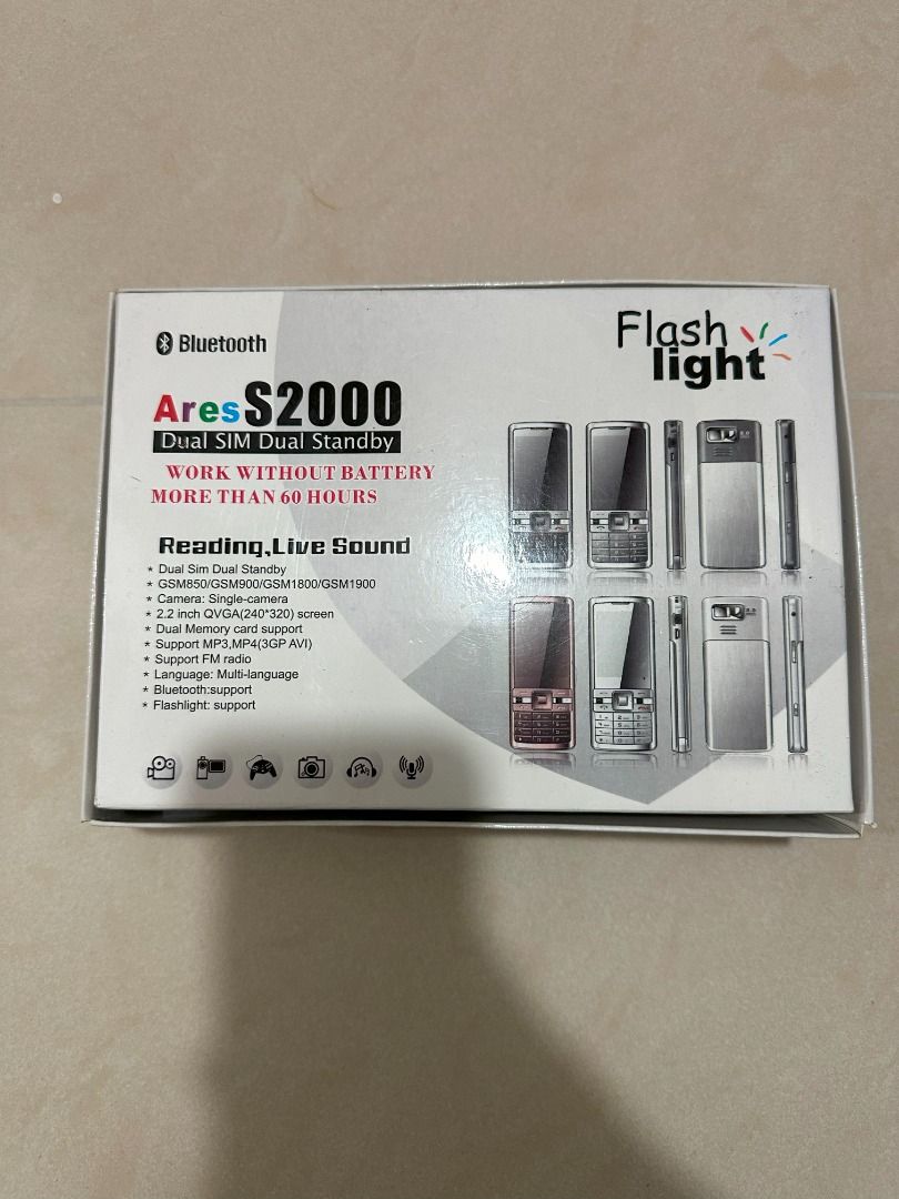[全新] Ares S2000 Flash Light Bluetooth 手提電話, 興趣及遊戲, 旅行, 旅遊 - 旅行必需品及用品 ...