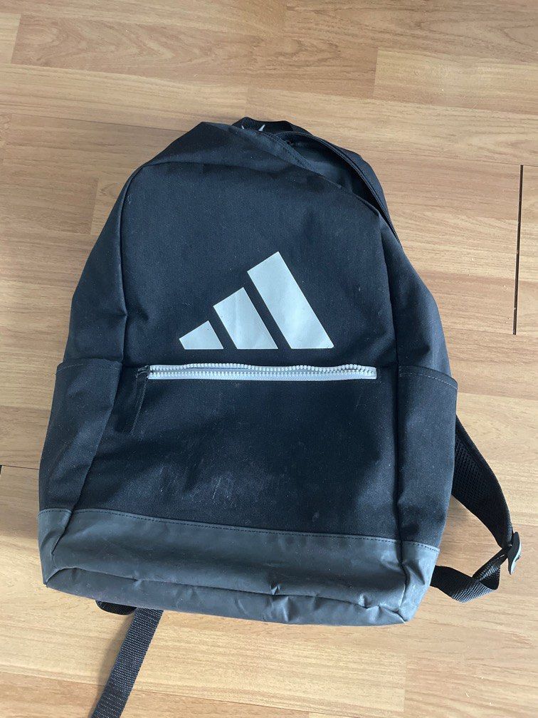 ADIDAS BACKPACK yes its original Computers Tech Parts