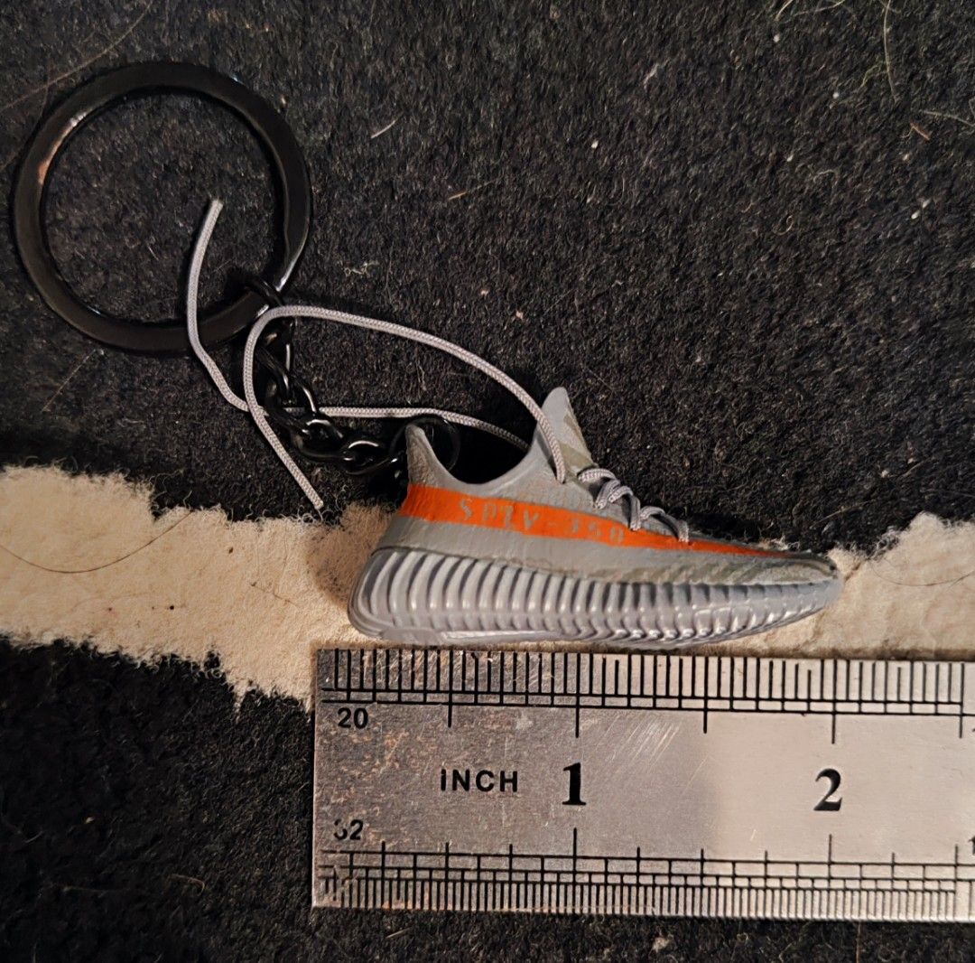 Yeezy beluga 3d keychain hotsell