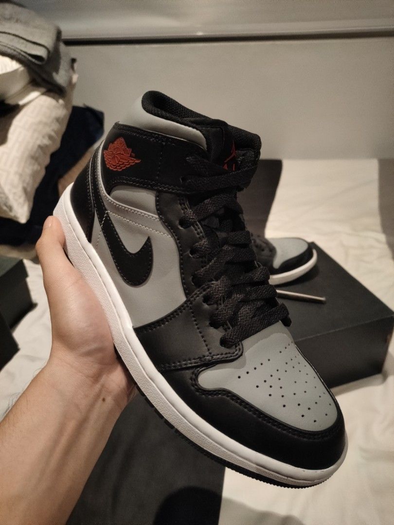 Air Jordan 1 Mid "Shadow Red" (Category: Sneakers) located in Pasig City. Submitted by _rajasully (Listing ID 1273627913, Image 2). Description: 🔴 100% Original, PH release ⚫ Comes with OG box and wrappings 🔴 No issues ⚫ RFS: Decluttering 🔴 Feel free to drop a message! 🙂.