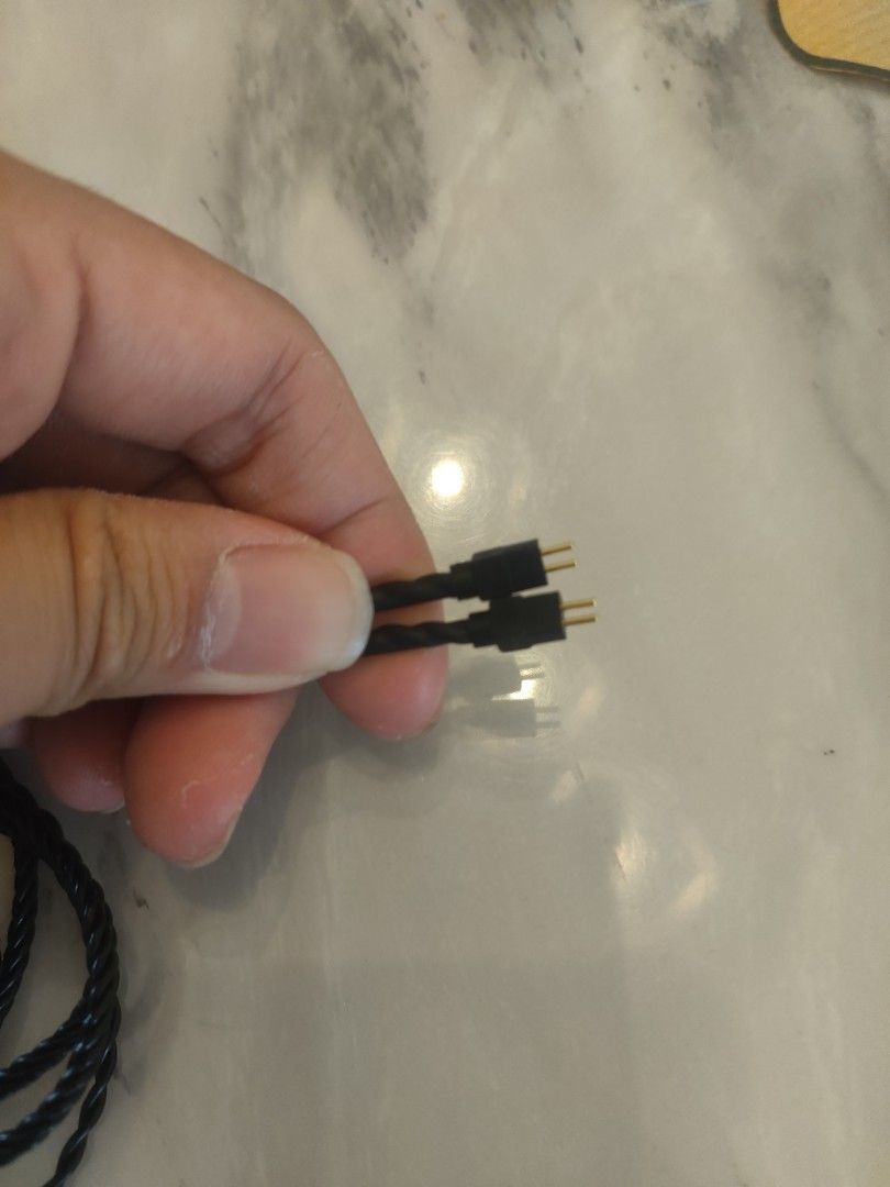 Alclair audio 64" stock iem ciem custom cable, Audio, Earphones on Carousell