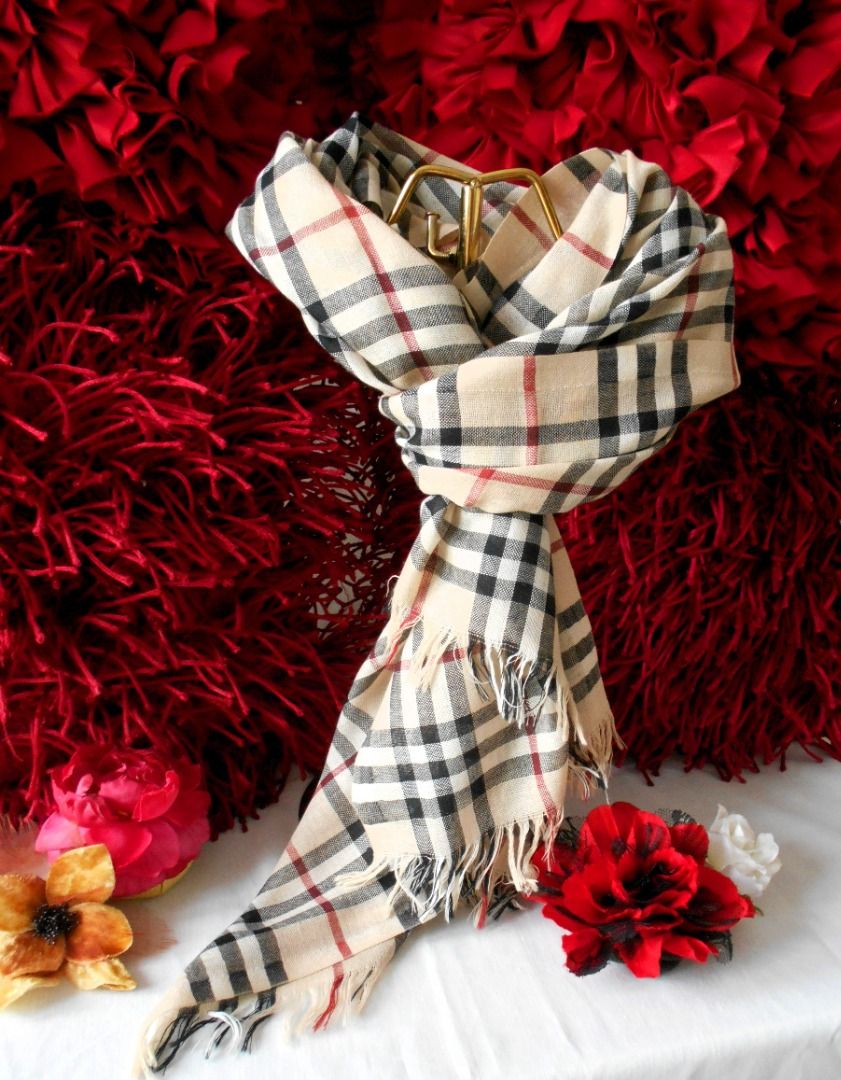 Authentic Burberry Unisex Lightweight Check Cashmere Fringed Scarf Stole Shawl Wrap in Classic Archive Beige