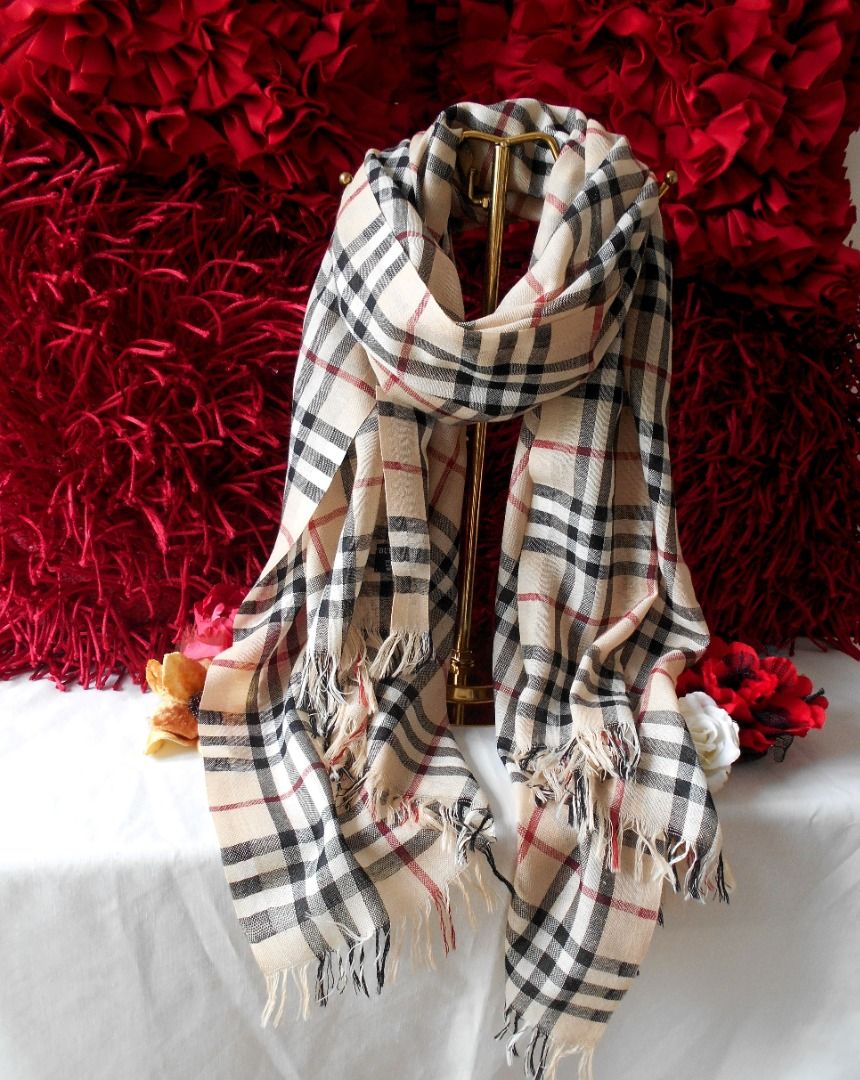 Authentic Burberry Unisex Lightweight Check Cashmere Fringed Scarf Stole Shawl Wrap in Classic Archive Beige