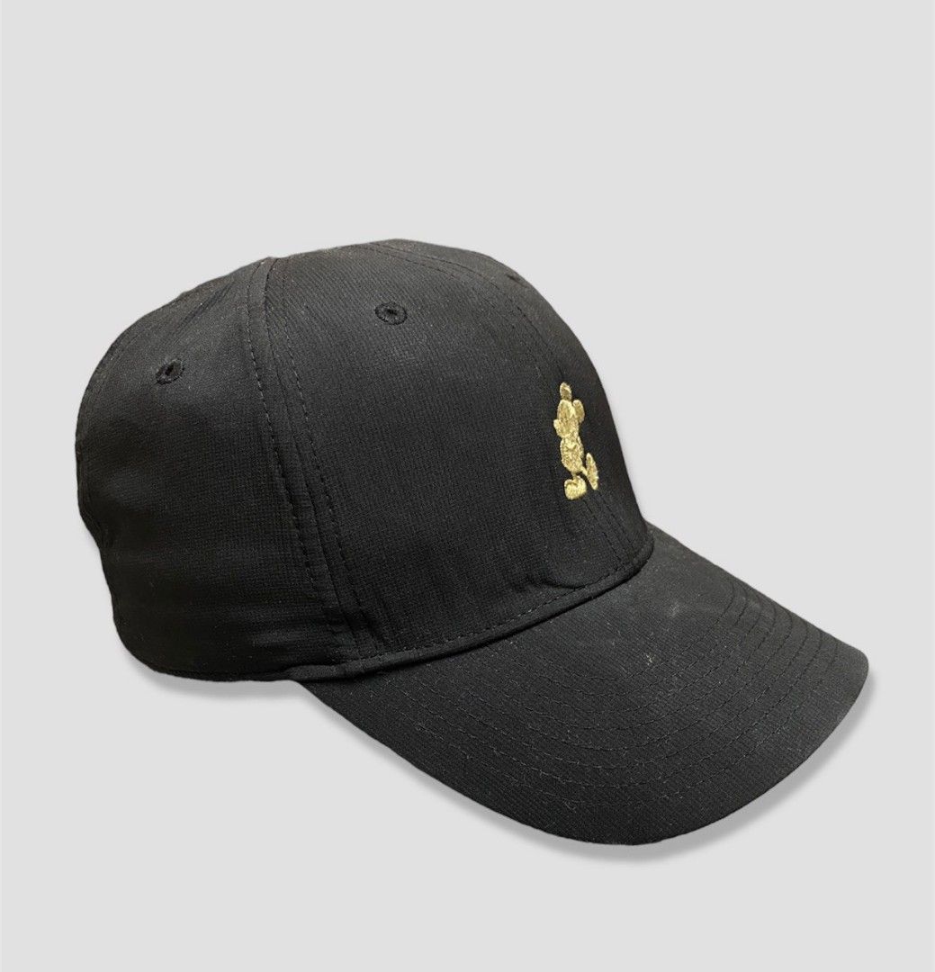 Black nike store mickey hat