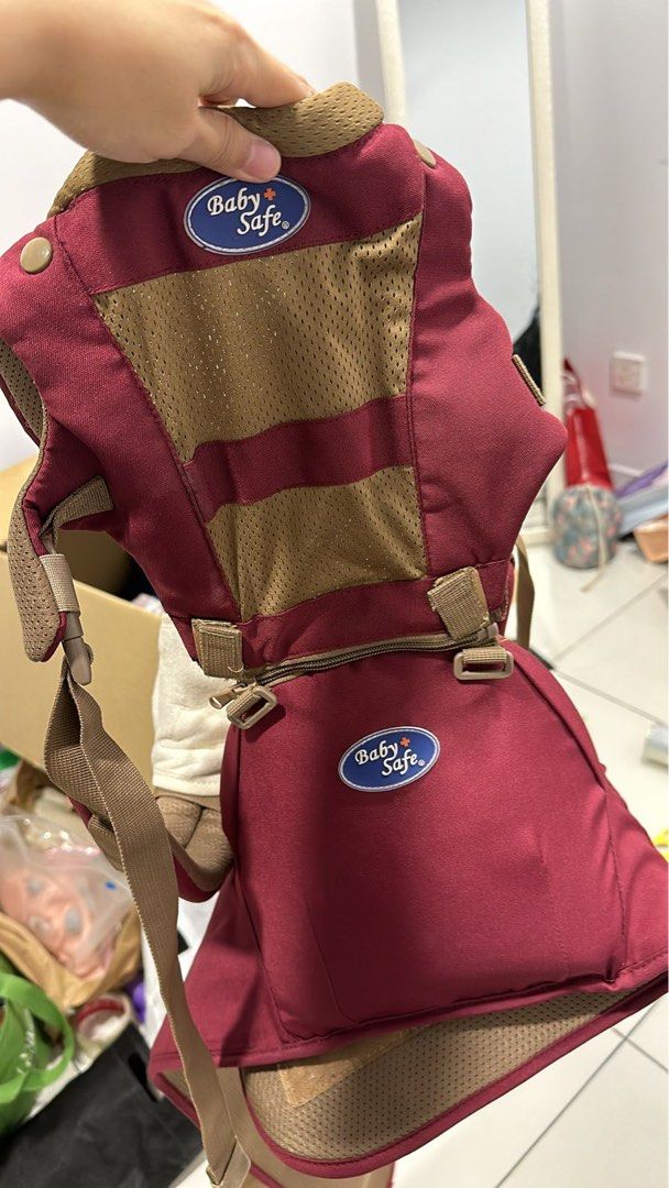 Baby safe deals hipseat