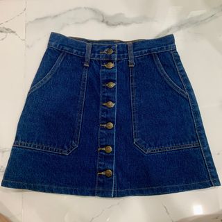 (Category: ) located in . Submitted by btstrashh (Listing ID 1273599754, Image 1). Description: .