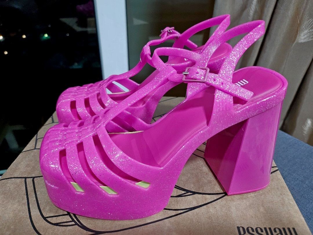 Glitter on sale pink sandals