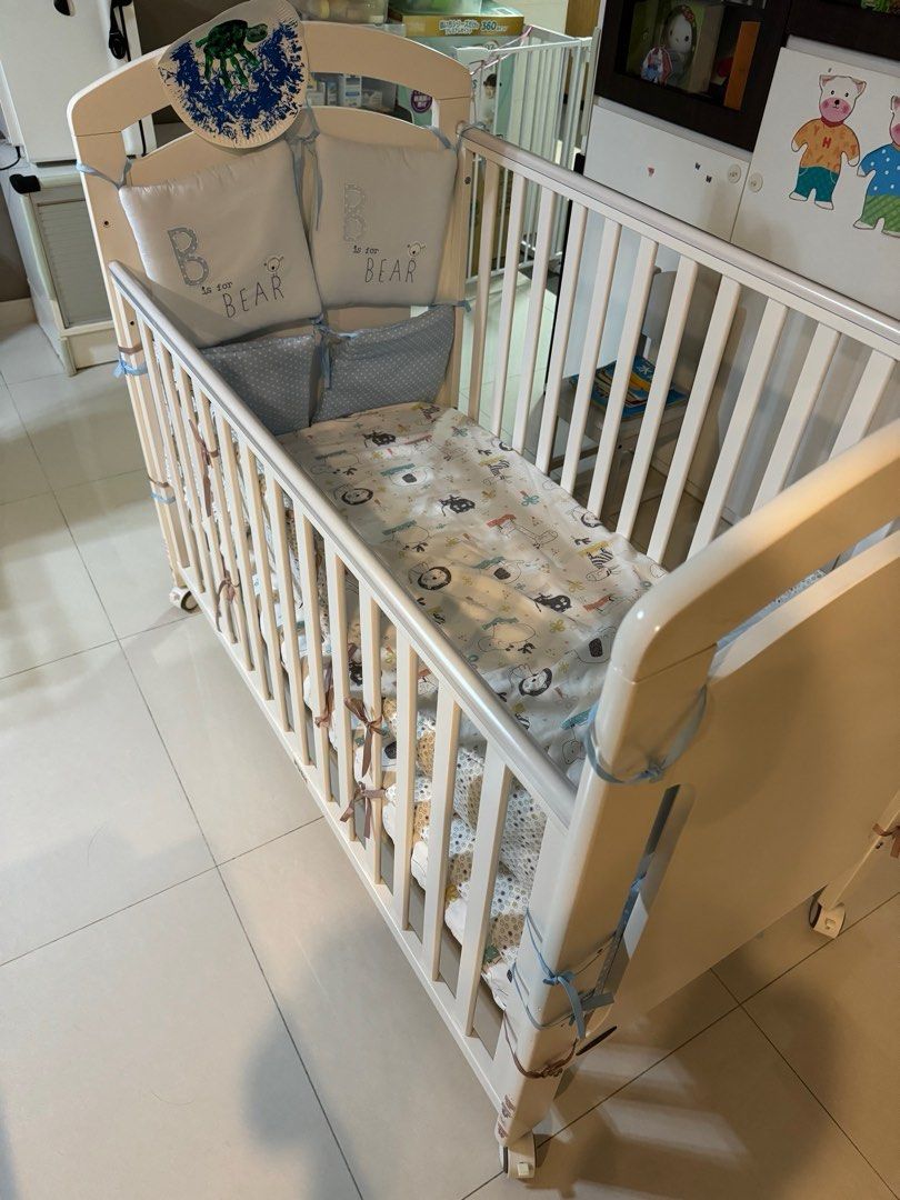 Bonbijou 5 in 1 baby cot bought at 449 Babies Kids Baby