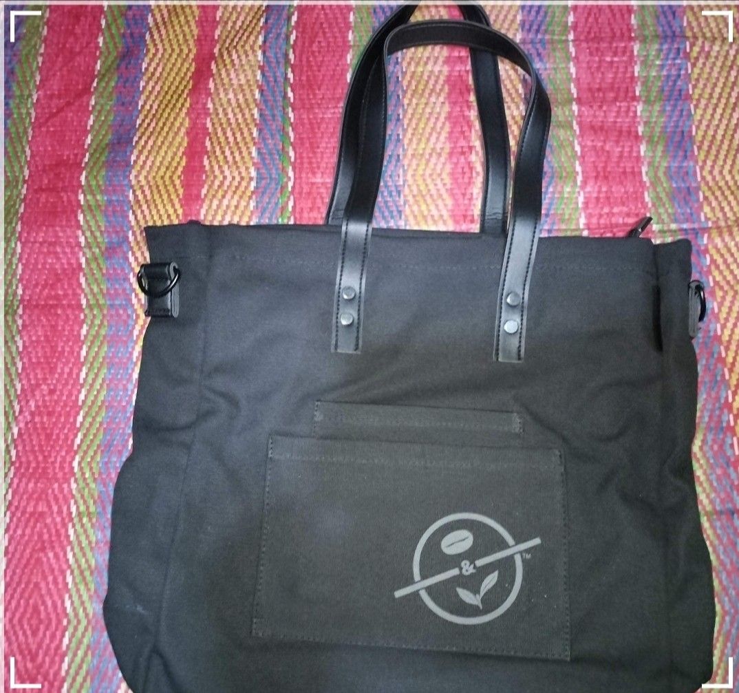 Voyager round canvas 2025 bag