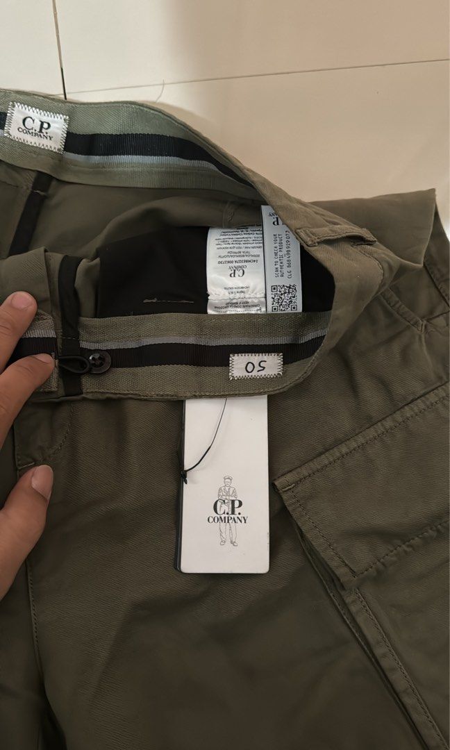 Celana cargo cp company size 50 original Fesyen Pria Pakaian