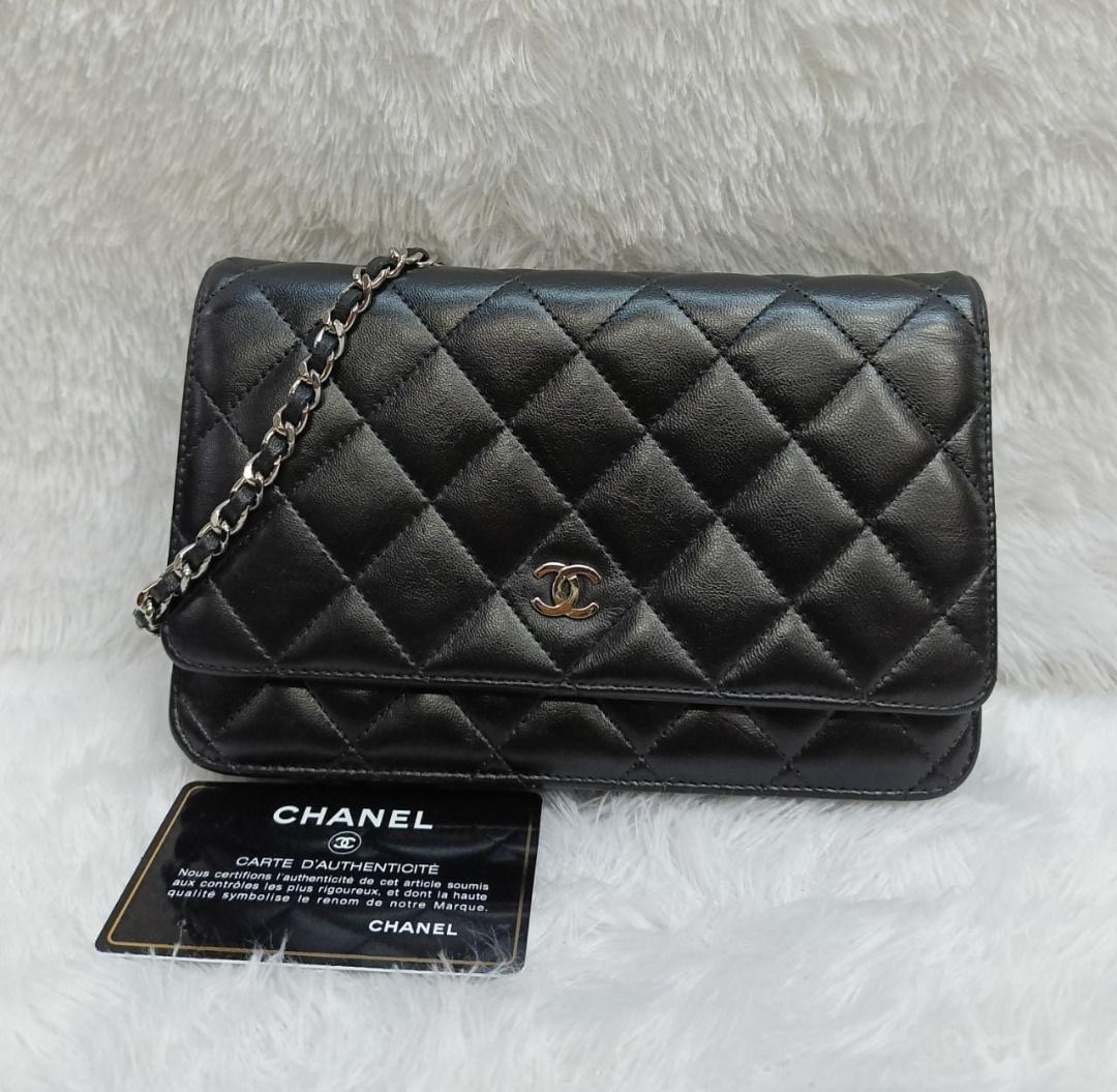Chanel WOC Lamb Black SHW 17 Card Holo fl