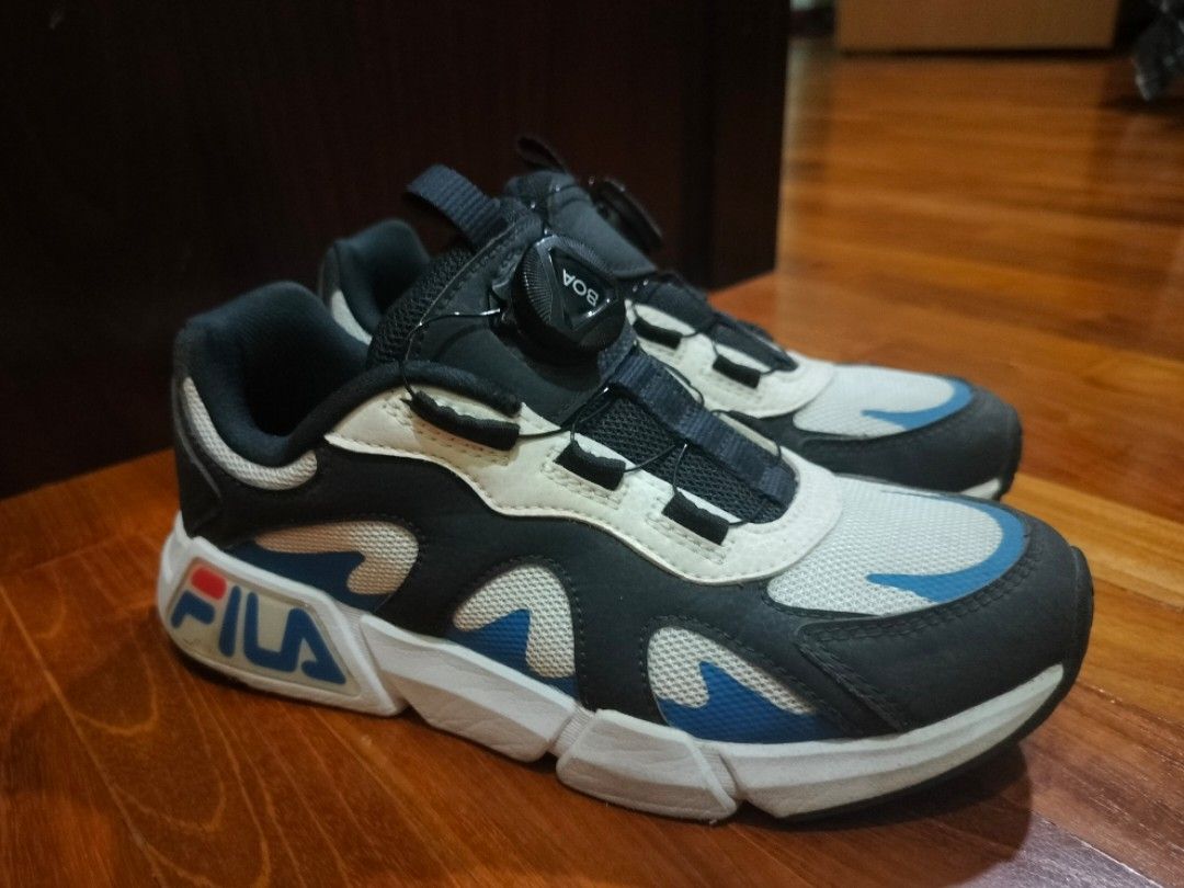 Cheap sneaker hot sale