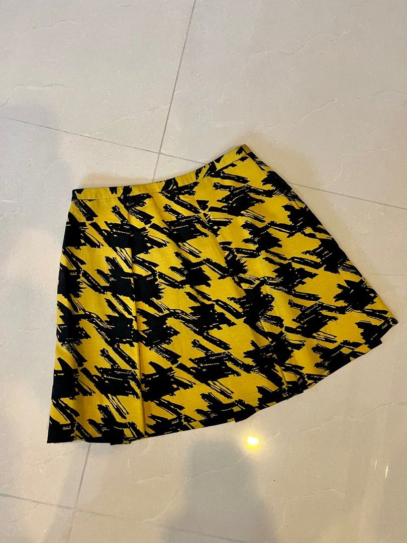 Mustard houndstooth skirt hotsell