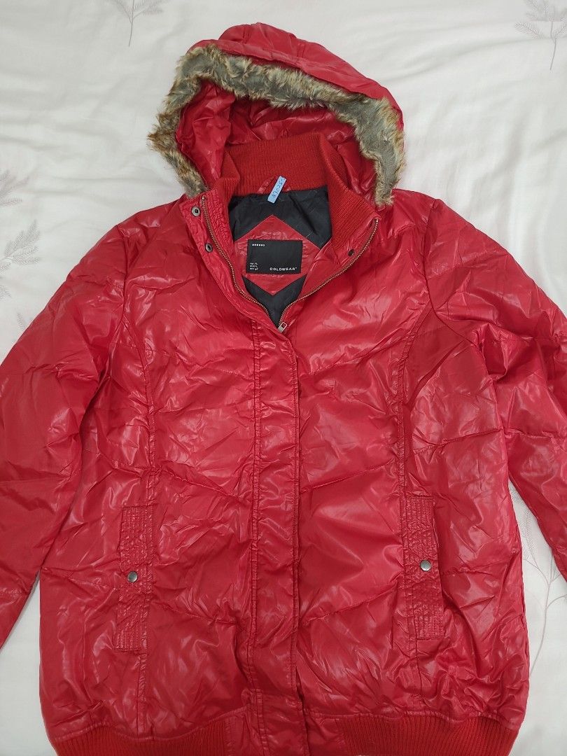 Red puffer best sale down jacket
