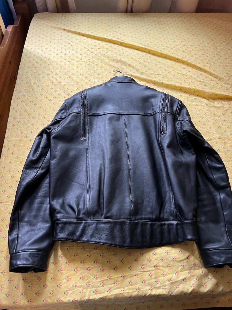 Medium jacket hotsell size