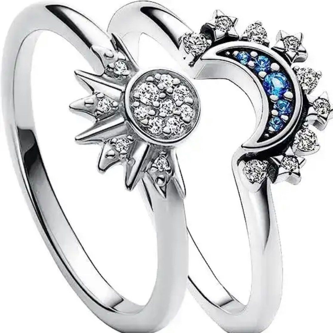 Matching ring outlet sets for friends