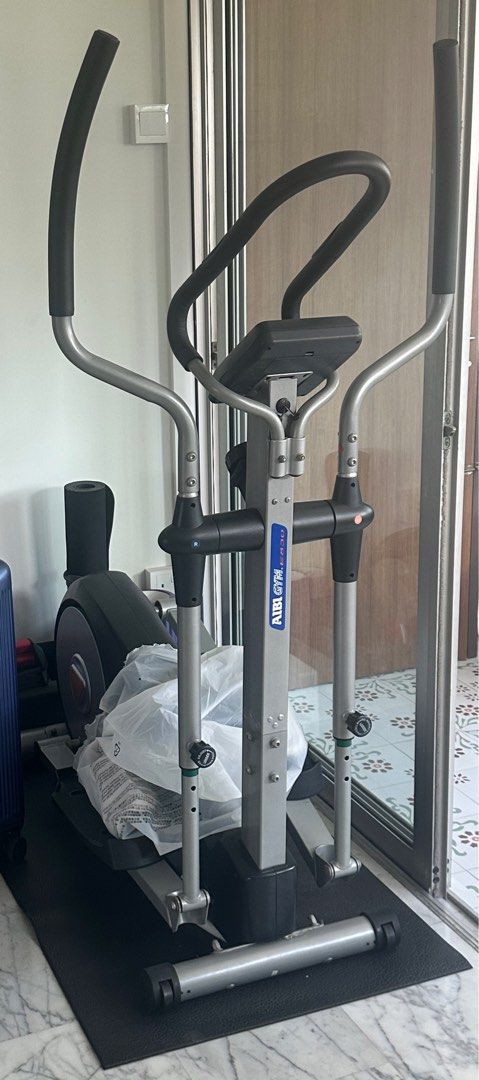 Elliptical discount machine mat