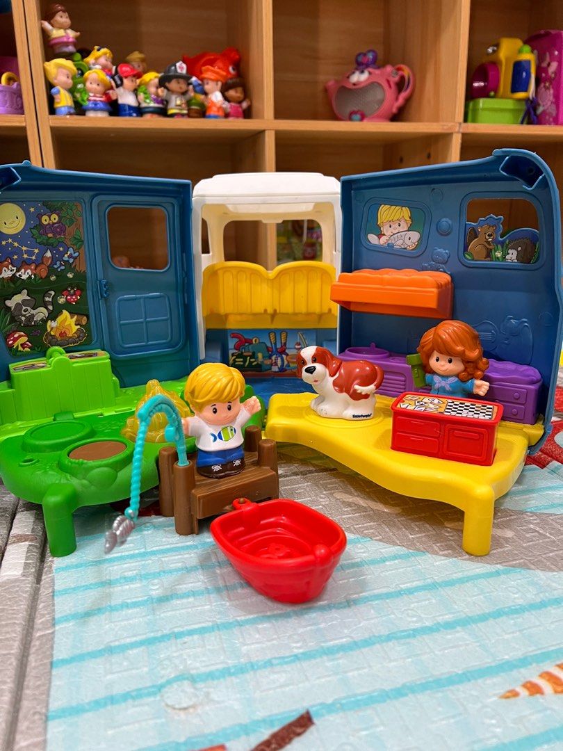  Fisher-Price Little People Songs & Sounds Camper