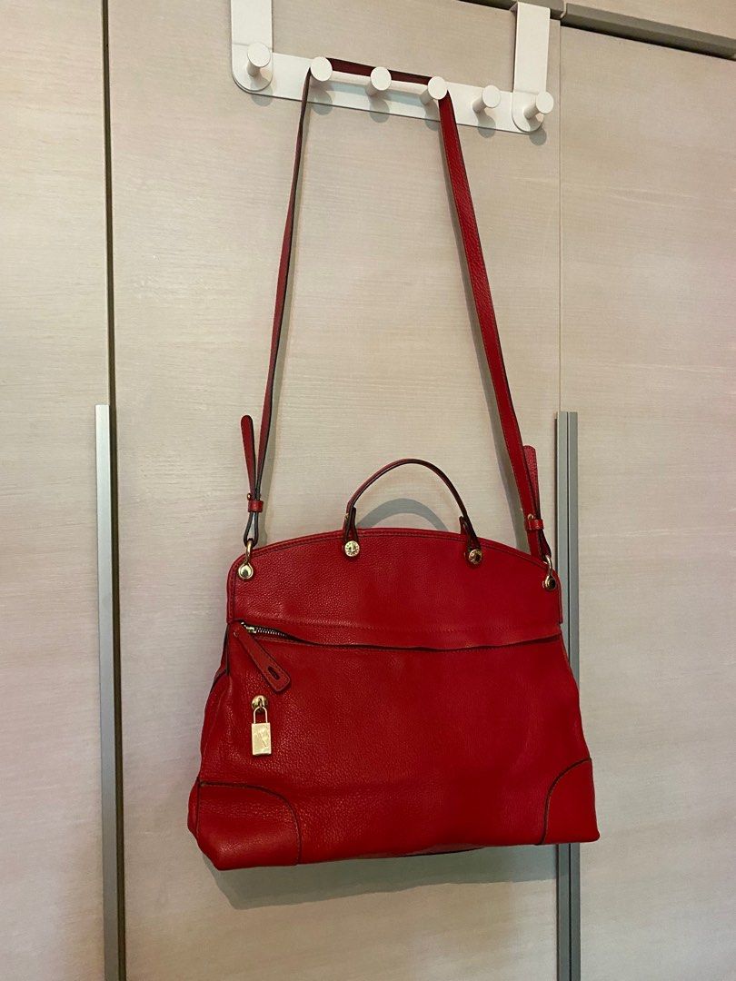 Red doctors bag online