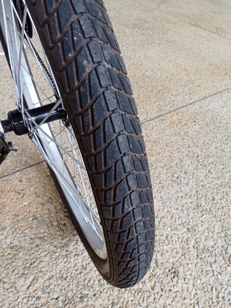 FUTUR 20 inch Foldable bicycle SEMBAWANG MRT SELF COLLECT