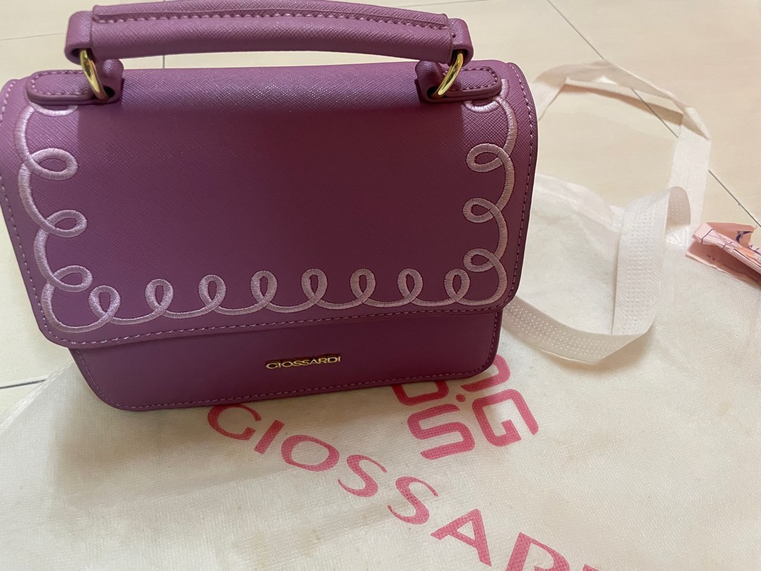 Giossardi sling best sale bag