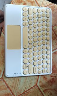 Goojodoq 10-inch portable wireless bluetooth keyboard
