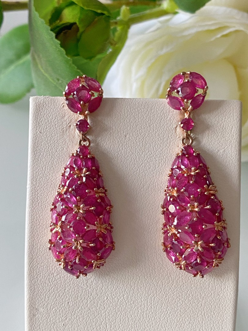 Gorgeous ruby dangling earrings Women s Fashion Jewelry