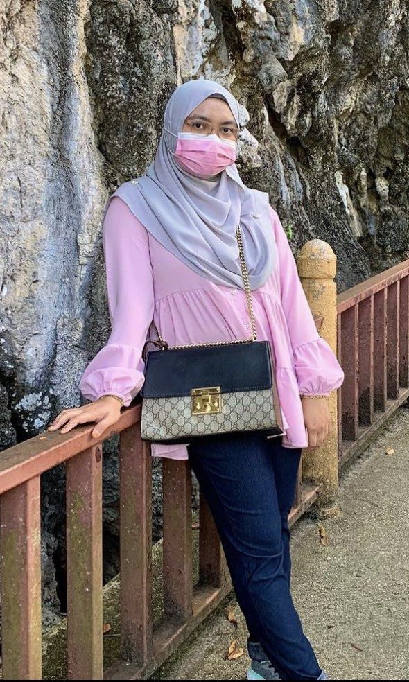 Gucci padlock medium shoulder handbag Women s Fashion Bags
