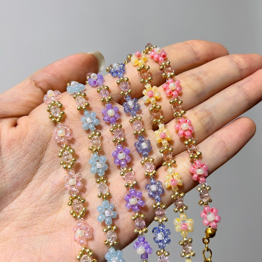Daisy bracelet 2025