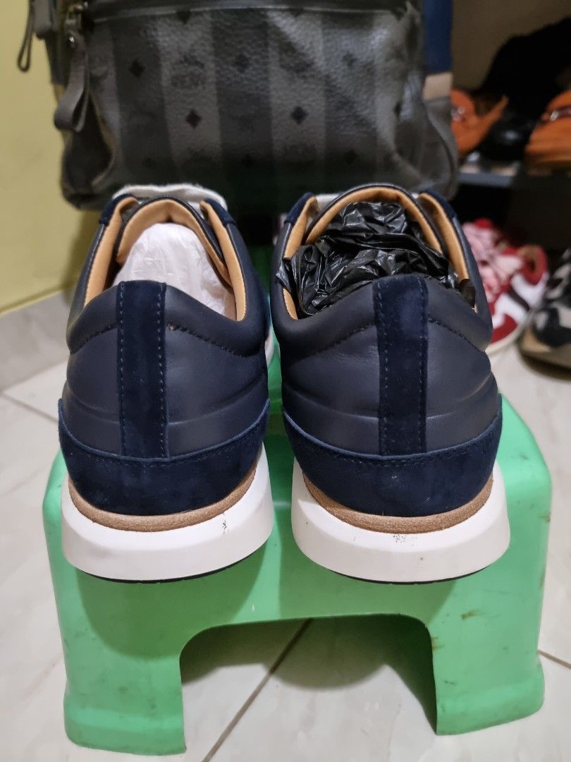 Hermes hot sale sneaker 219