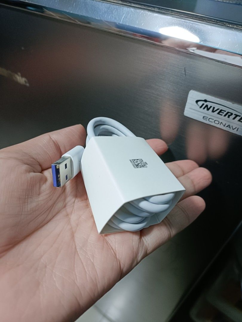 Huawei Original 55 watts Cord (Category: Chargers & Cables) located in Mandaluyong City. Submitted by kim091522 (Listing ID 1273397251, Image 1). Description: brandnew and unused po huawei 40 watts cord galing nova and p series po if cord lang 899 f ksama adaptor 1500 po mandaluyong makati meet ups original po ito not class replica or whatsoever kaya pls no haggling.