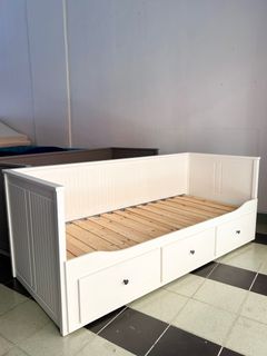 Ikea hot sale daybed malaysia