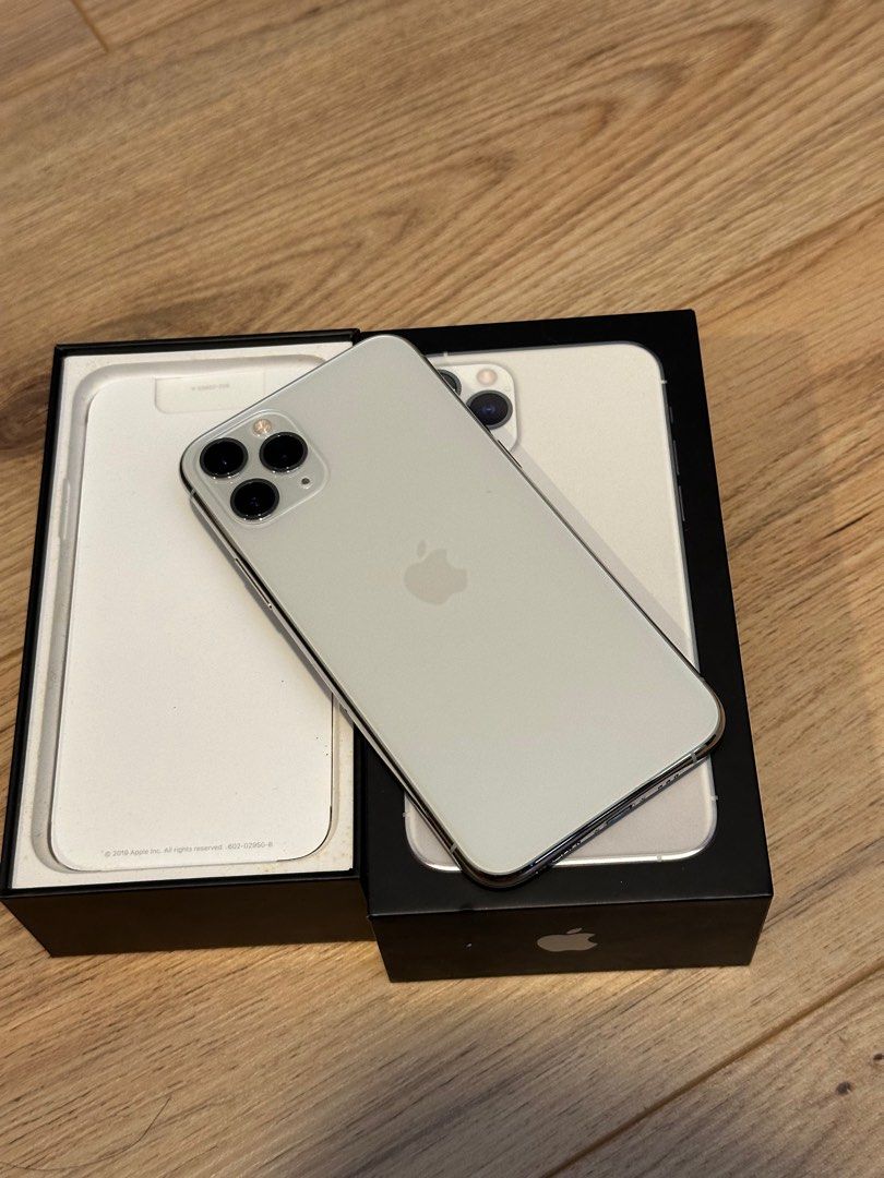 美品⠀】iPhone 11 Pro max 256GB シルバー 【公式通販】