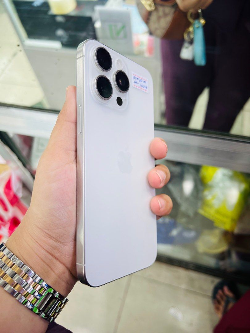 Iphone 15 Pro Max 512gb HK Variant Factory Unlock (Category: iPhone 15 Series) located in San Juan City. Submitted by javedsgadgetshop (Listing ID 1273643243, Image 3). Description: OPEN FOR INSTALLMENT VIA CREDIT CARD/GGIVES & SWAP/TRADE-IN! WE BUY AND SELL ( ANYKINDS OF UNIT BINIBILI PO NAMIN)! PTPA : Padelete po f bawal Read ❗️Onhand ‼️ Iphone 15promax (Dualsim) •512gb •HK Variant •100% batt health •Factory Unlock •95% Smoothness •No hidden is