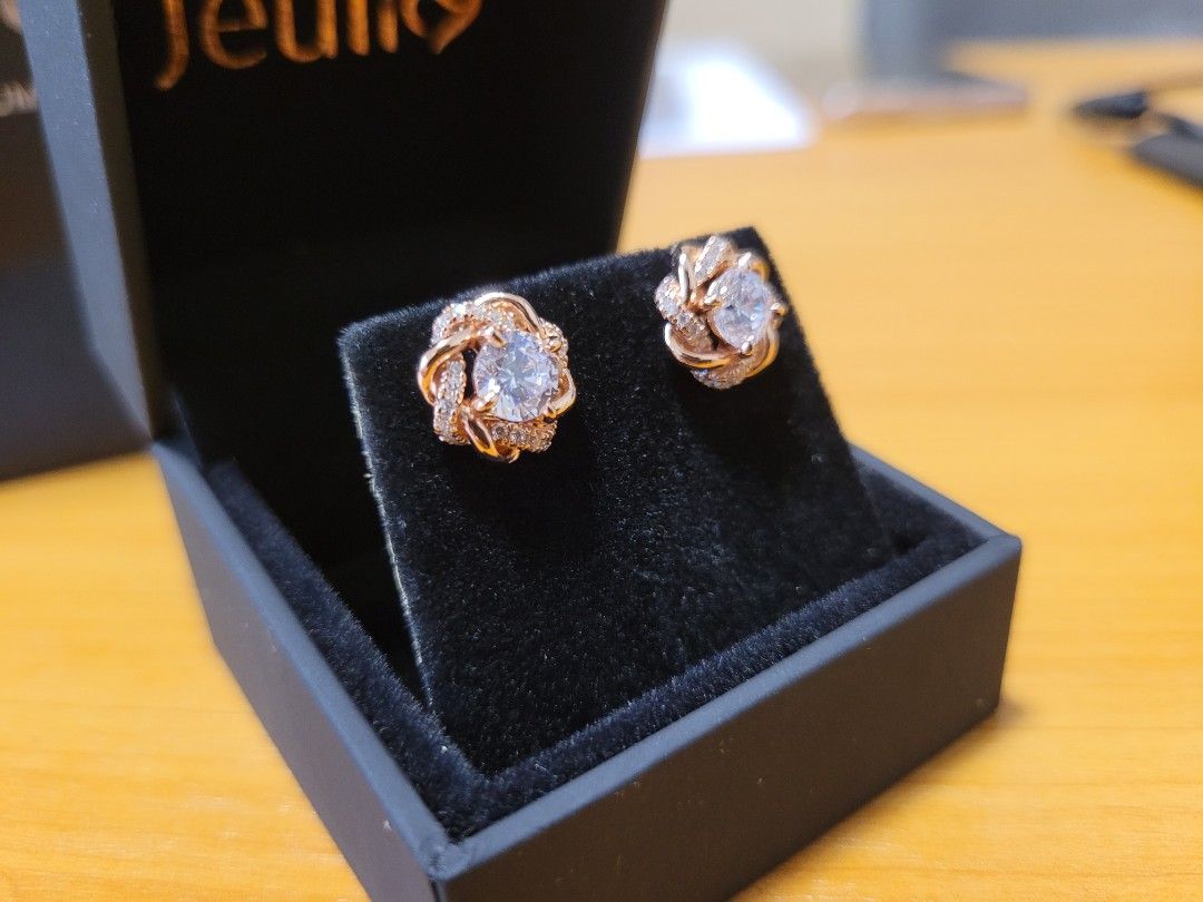 Jeulia jewelry clearance stud earrings