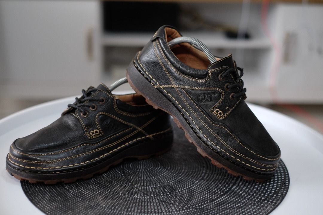 Clarks leather upper balance man made best sale