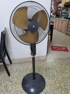 (Category: ) located in . Submitted by kakapone (Listing ID 1273483892, Image 1). Description: .