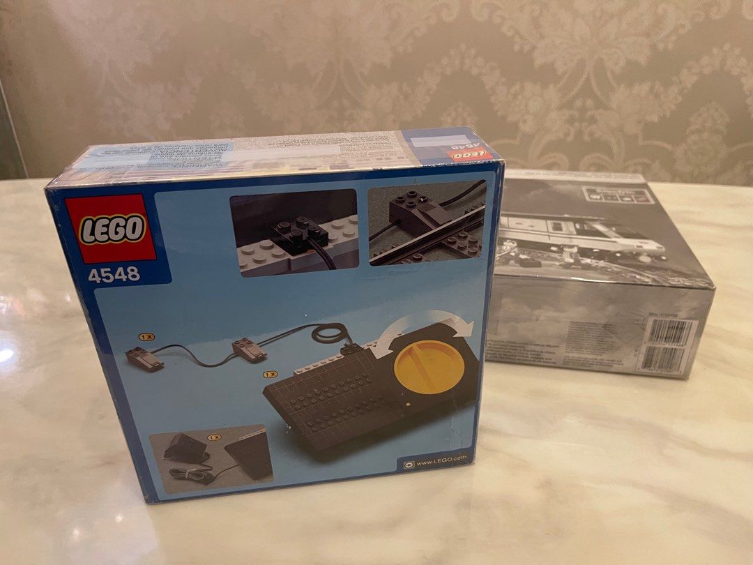 Lego 10001 (Metroliner ) + Lego 4548 (Trains Transformer and Speed