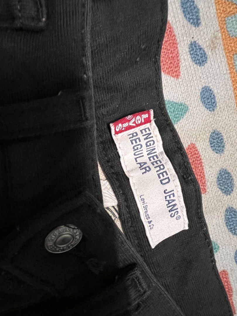 Levis engineered (Category: Jeans) located in Kuala Lumpur. Submitted by mhd83 (Listing ID 1273592125, Image 3). Description: Manual: 29 Labuh :40.