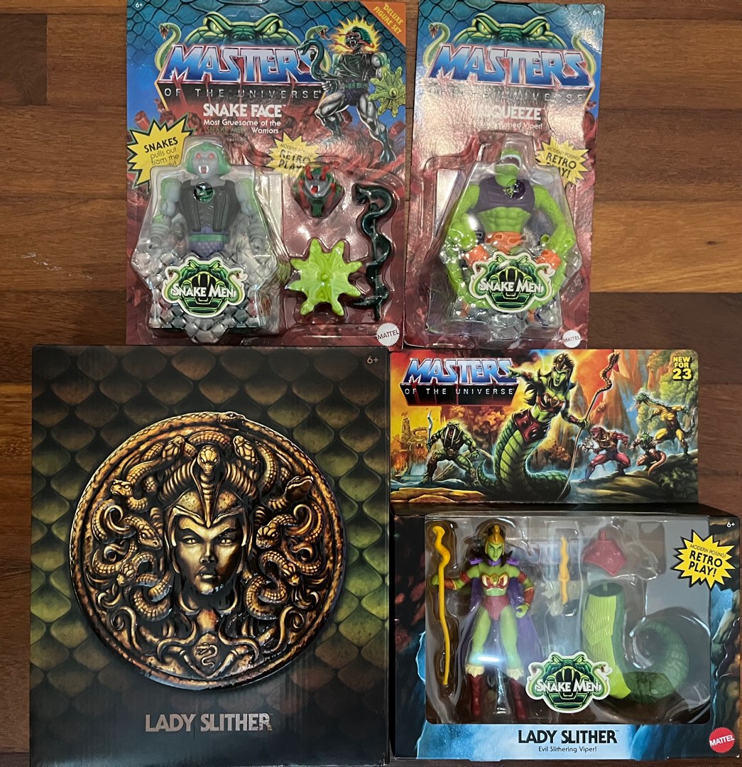 Masters Of The Universe Origins – Action Figure Sssqueeze – 14 Cm – Con Accessorio E Mini Fumetto