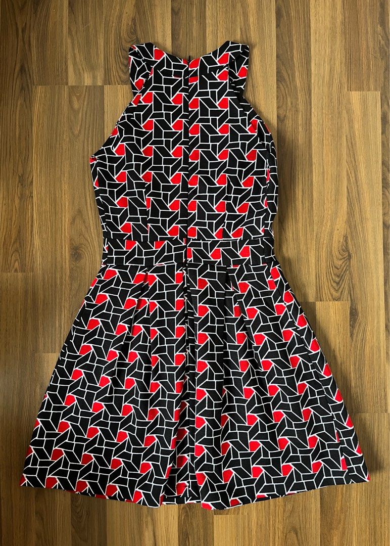 Dress with deals geometric shapes