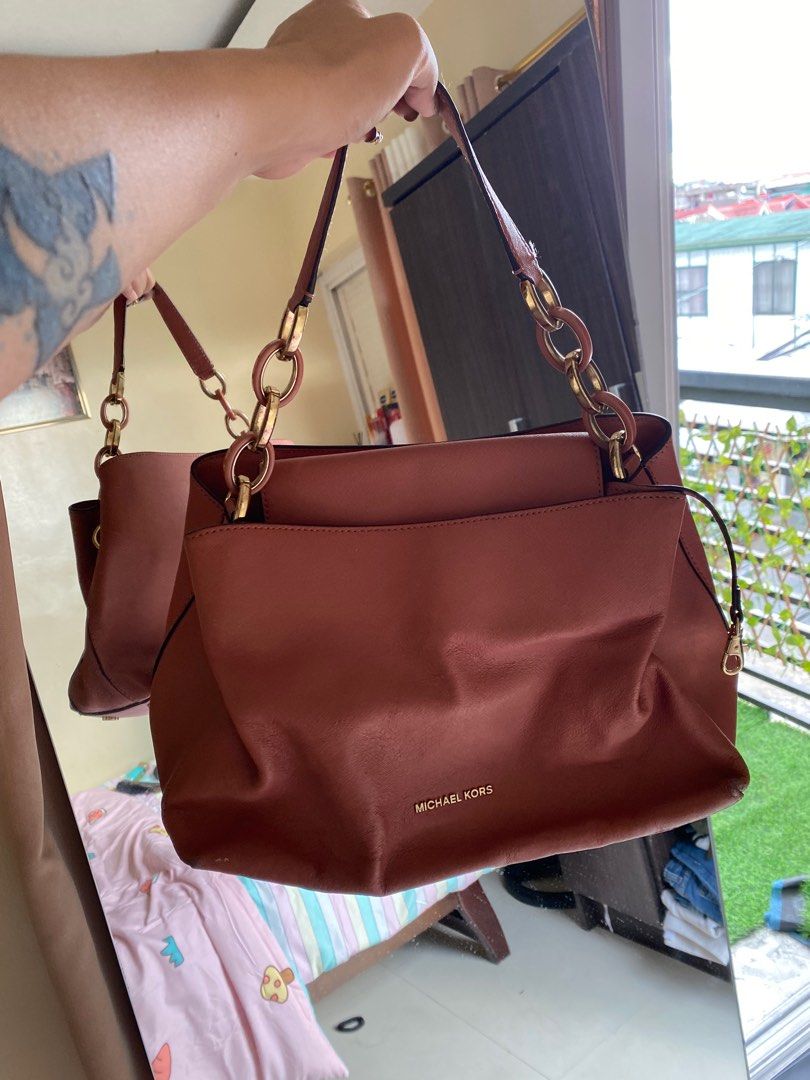 Mikael mikael kors store
