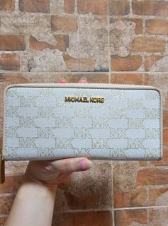 (Category: ) located in . Submitted by anne8tin (Listing ID 1273641884, Image 1). Description: .
