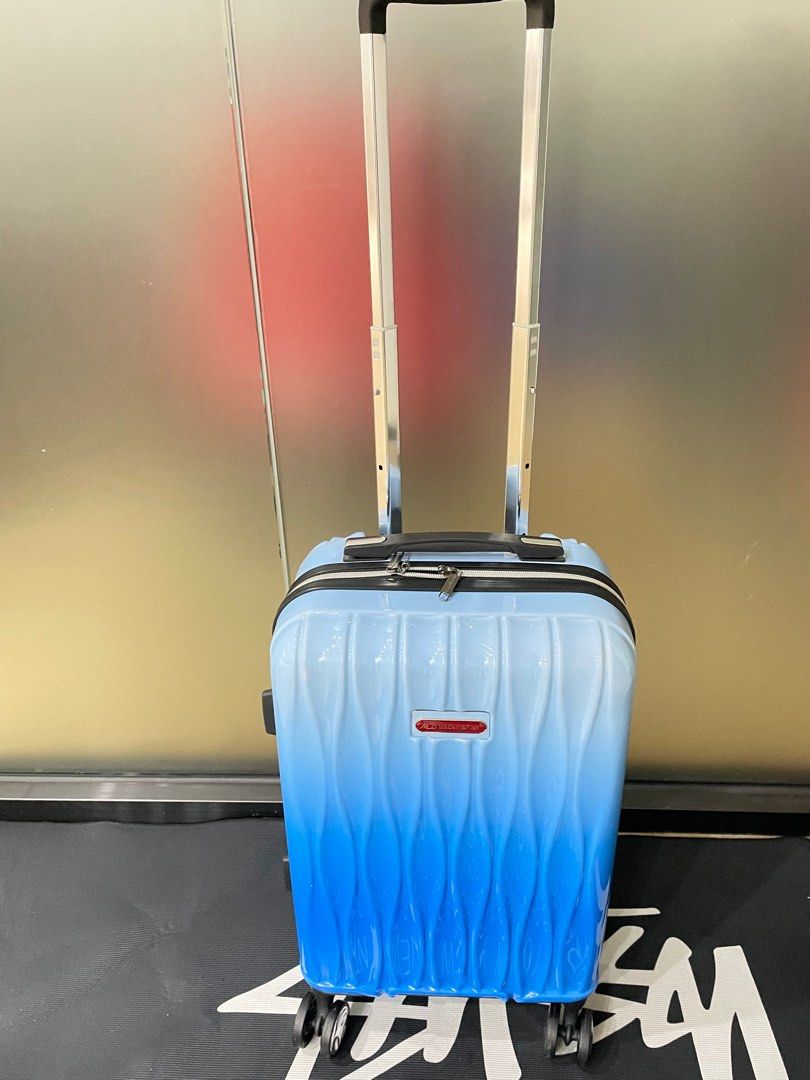 Modern luggage top