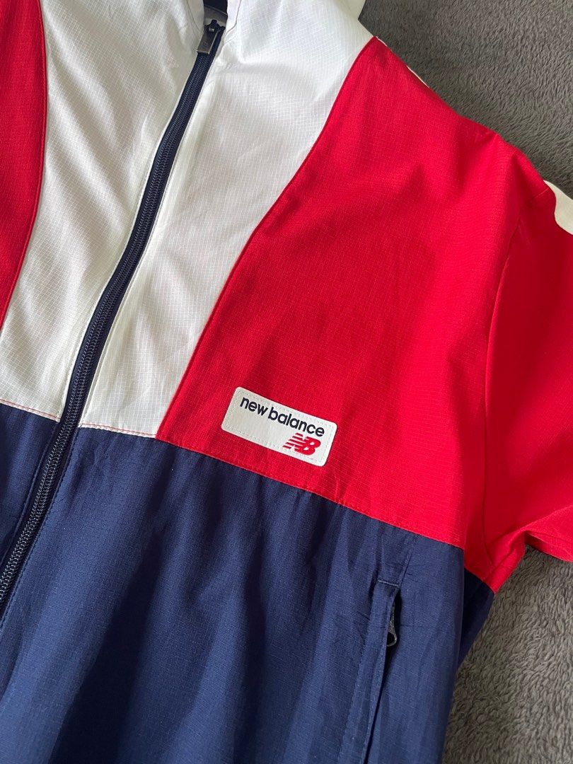 NEW BALANCE ATHLETICS WINDBREAKER Men s Fashion Tops Sets